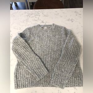 Gray Knit Sweater Women’s Size Medium